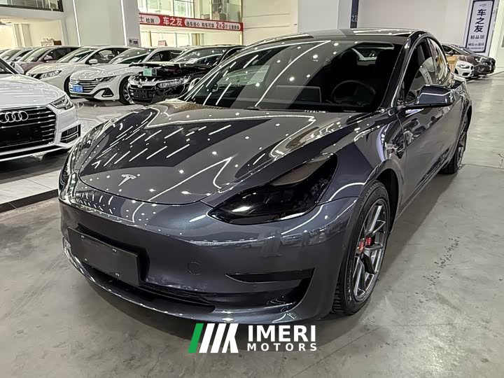 Tesla Model 3 Standard Range Edition - автомобиль из Китая