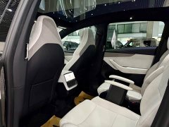 Tesla Model Y L Long Range Edition - фото 10