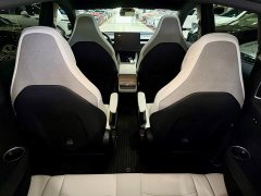 Tesla Model Y L Long Range Edition - фото 11