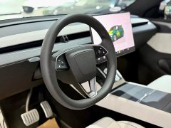 Tesla Model Y L Long Range Edition - фото 6