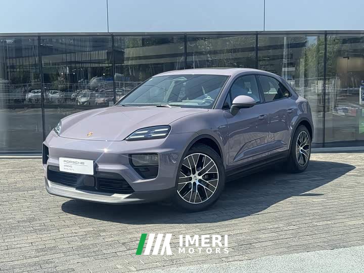 Porsche Macan Long Range Edition - автомобиль из Китая