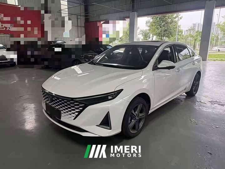 PLUS 1.5T DCTPremium Version - автомобиль из Китая