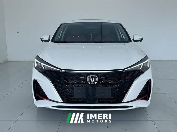 Changan PLUS 1.4T Edition - автомобиль из Китая