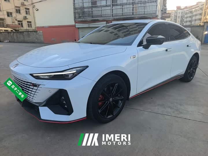 Changan UNI-V iDD 1.5T 113km Version - автомобиль из Китая