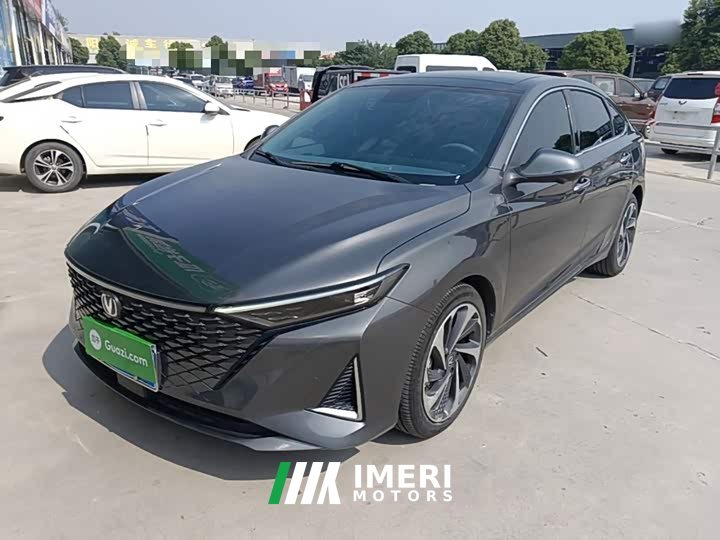 Changan PLUS 1.5T DCT Version - автомобиль из Китая