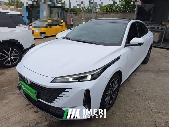 Changan NE 1.5T GDI DCT Version - автомобиль из Китая