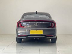Voyah 1.8L CVT LUXPremium Edition - фото 5
