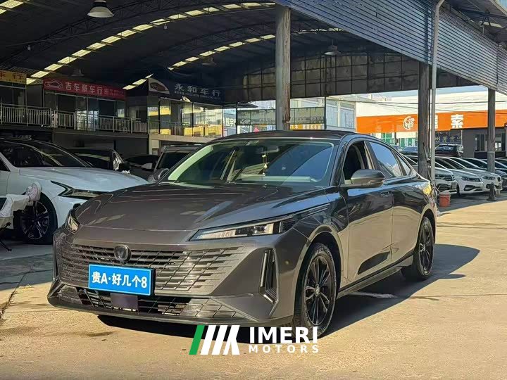 Changan NE 1.5T GDI DCTPremium Version - автомобиль из Китая