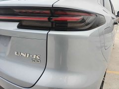 Changan UNI-K iDD 130km 1.5T Premium Version - фото 18