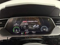 Audi e-tron 50 quattro Version - фото 10