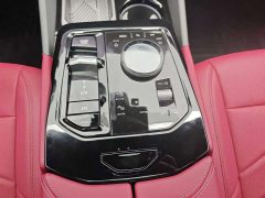 BMW i5 eDrive 35L M - фото 12