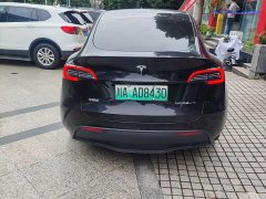 Tesla Model Y Edition - фото 7