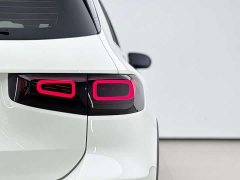 Mercedes-Benz GLB 200 Fashion Version - фото 14