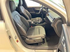 Volvo XC40 B3 Luxury Edition - фото 11