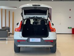 Volvo XC40 B3 Luxury Edition - фото 16