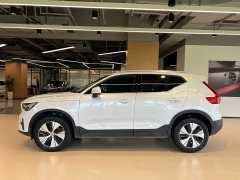 Volvo XC40 B3 Luxury Edition - фото 3