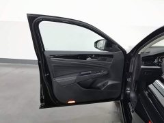 Volkswagen 380TSI Edition - фото 8