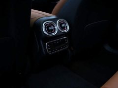 Mercedes-Benz GLC 260 L 4MATIC Luxury Version 5 - фото 17