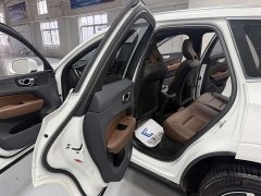 Volvo XC60 B5 four-wheel drive Zhiyi luxury version - фото 12