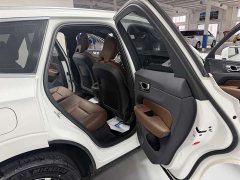 Volvo XC60 B5 four-wheel drive Zhiyi luxury version - фото 13