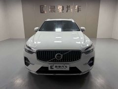 Volvo XC60 B5 four-wheel drive Zhiyi luxury version - фото 2