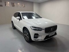 Volvo XC60 B5 four-wheel drive Zhiyi luxury version - фото 3