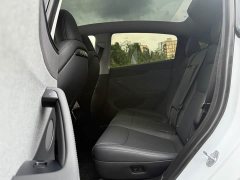 Tesla Model Y Edition - фото 6