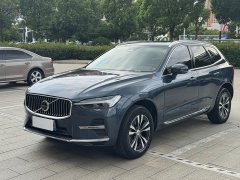 Volvo XC60 B5 AWDLuxury Edition - фото 1