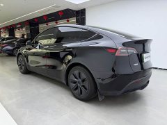 Tesla Model Y Edition - фото 4