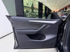 Tesla Model Y Edition - фото 8