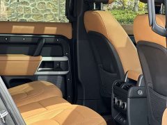 Land Rover 110 3.0T P400 Edition - фото 10
