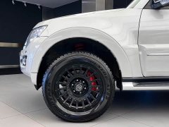 BMW V93 3.0L Edition - фото 15