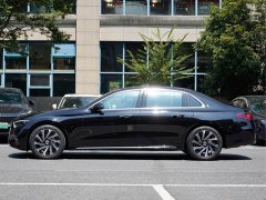 Mercedes-Benz E 300 L Luxury Version - фото 3