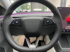 Tesla Model Y Long Range Edition - фото 12