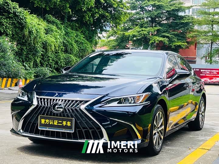 Lexus ES 200 Edition - автомобиль из Китая