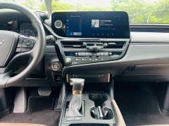 Lexus ES 200 Edition - фото 17