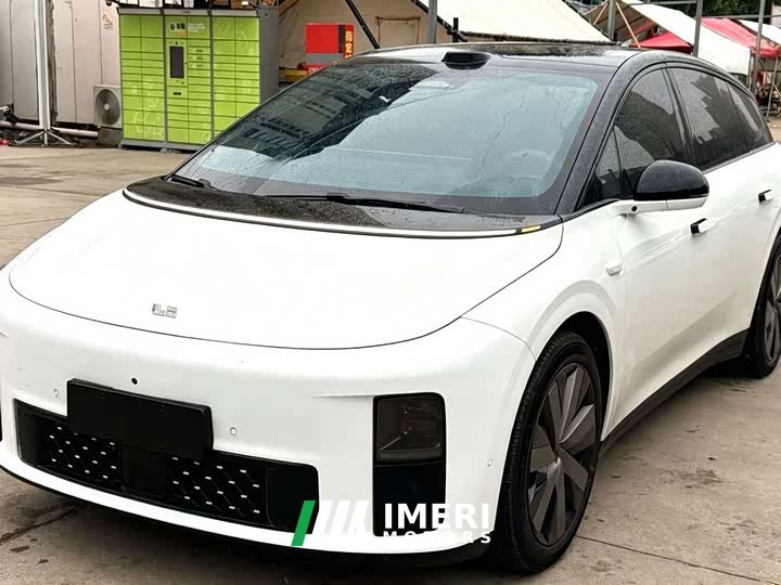 Li Auto i6 2WD Edition - автомобиль из Китая