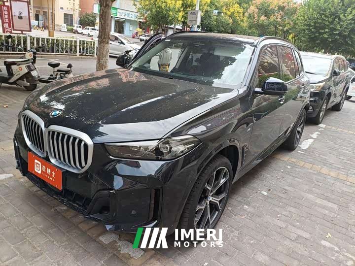 BMW X5 xDrive 30Li Deluxe VersionM - автомобиль из Китая