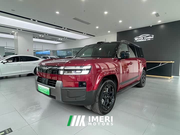7 190KMAWDUltra Edition - автомобиль из Китая