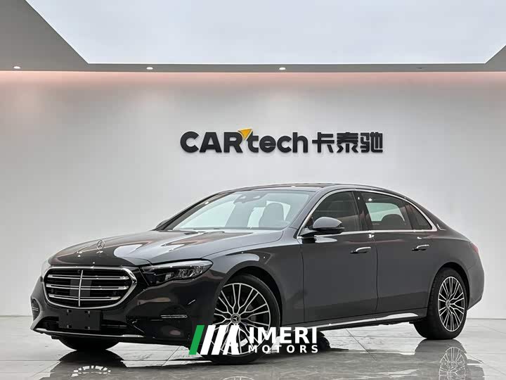 Mercedes-Benz E 300 L Luxury Version