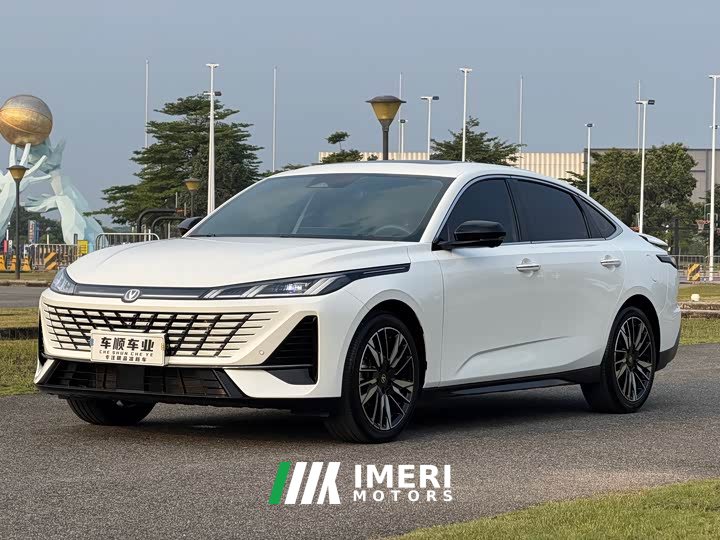 Changan 1.5T 500Bar Smart Version - автомобиль из Китая