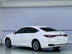Lexus ES 200 Edition - фото 4