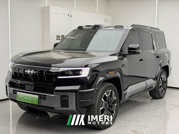 8 Flagship Edition 7 - автомобиль из Китая