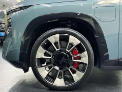 BMW XM 50e - фото 5