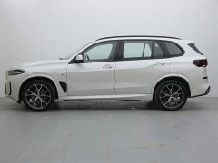 BMW X5 xDrive 30Li Deluxe VersionM - фото 3