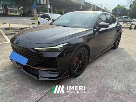2023 Changan UNI-V 1.5T Edition - автомобиль из Китая