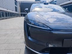 SAIC R7 EREV Ultra(192) - фото 2