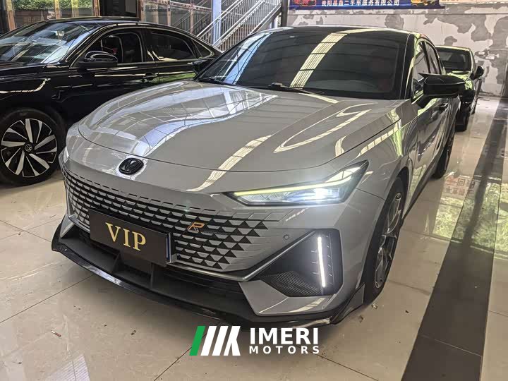 Changan UNI-V 1.5T Premium Version