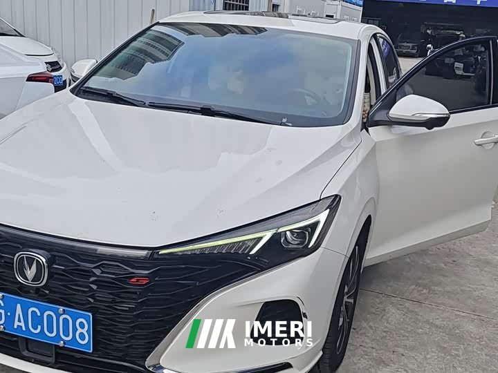 Changan PLUS NE 1.4T GDI DCTPremium Version - автомобиль из Китая