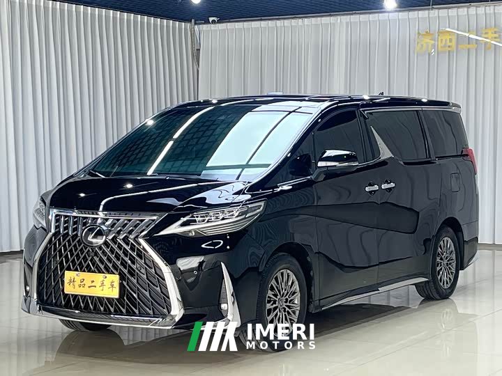 Lexus LM 300h Edition - автомобиль из Китая